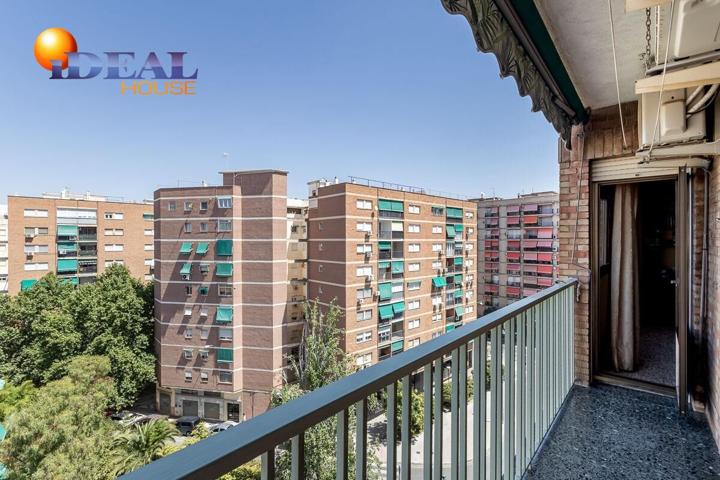 Piso con 3 dormitorios en Alminares del Genil photo 0