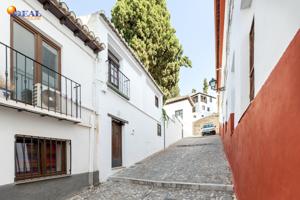 Una joya con vistas a la historia de Granada – Vive en el corazón del Albaicín photo 0