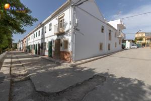 OPORTUNIDAD EN LA MALAHA! CASA HACIENDO ESQUINA CON DOS ACCESOS INDEPENDIENTES photo 0