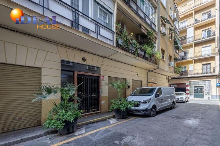 🏡 Piso 4 dormitorios en venta en El Realejo, Granada – Amplio y con múltiples posibilidades photo 0