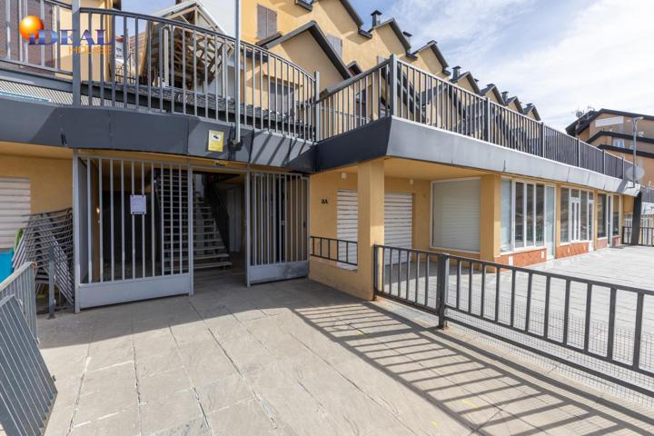 SE VENDE DUPLEX DE 3 DORMITORIOS CON COCHERA EN LA ZONA MEDIA DE SIERRA NEVADA photo 0