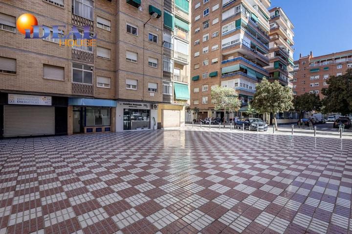 AMPLIO LOCAL JUNTO A PLAZA FONTIVEROS photo 0