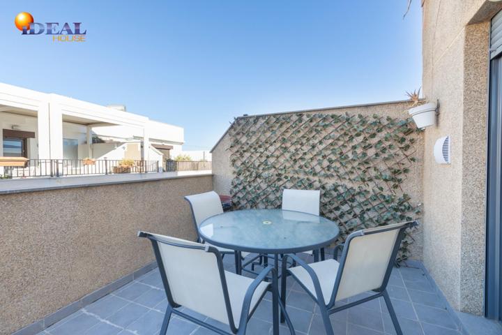 Ático exclusivo con gran terraza, garaje y trastero — listo para entrar a vivir photo 0