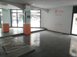 LOCAL DE 155M2 TOTALMENTE EXTERIOR CON SALIDA DE HUMOS EN CAPPONT photo 0