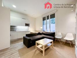 Fabuloso apartamento de 57 m2 en la Calle Madrazo recientemente reformado en finca regia photo 0