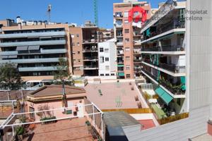 Luminoso piso en venta de 90 m² alquilado hasta septiembre 2026 en el barrio de Navas. photo 0