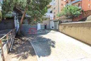 Nave comercial en Sant Feliu Centre de 486 m2 en planta baja. photo 0
