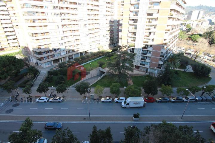 Cardenal Reig piso alto, 4 habitaciones (3 exteriores) baño y aseo con bonitas vistas. photo 0