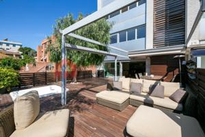 Casa de lujo con jardín, terrazas y garaje en venta en La Bonanova, Barcelona photo 0