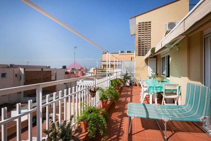 Ático En venta en Les Tres Torres, Barcelona photo 0