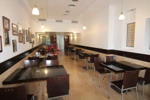 Local comercial con inquilino y alta rentabilidad (actualmente restaurante) en Trav. de les Corts. photo 0