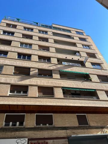 GRAN PISO DE 4 HABITACIONES EN LA ZONA ALTA DE LLEIDA photo 0
