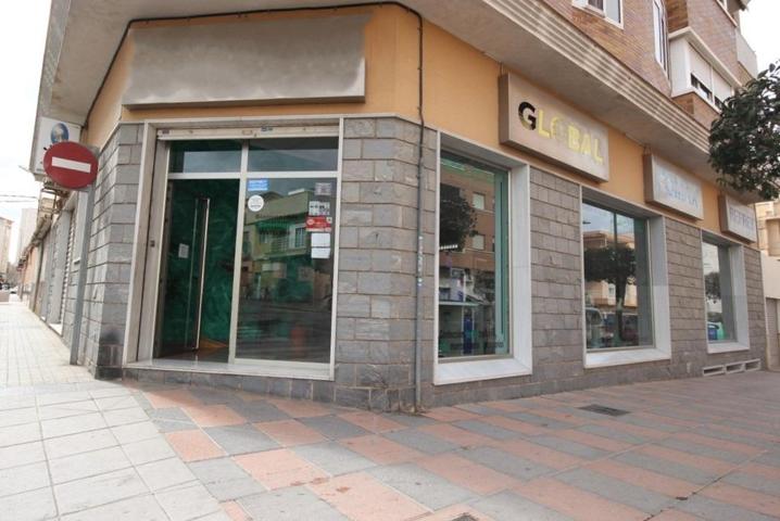 LOCAL COMERCIAL EN AVENDIA DE MADRID. photo 0