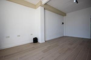 Local Comercial en Alquiler - Avd. Acacias, Elda photo 0
