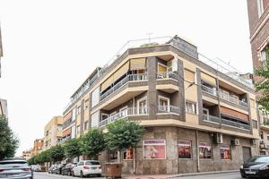Amplio y Acogedor Piso en Elda, Zona Murillo - ¡Una Oportunidad Única! 🏡✨ photo 0