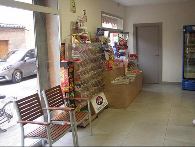 Negocio de panadería en pleno funcionamiento photo 0