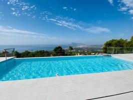 Villa En venta en Altea photo 0