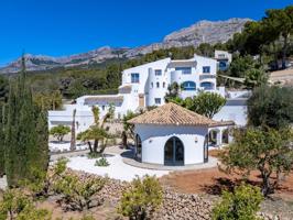 Villa En venta en Altea photo 0