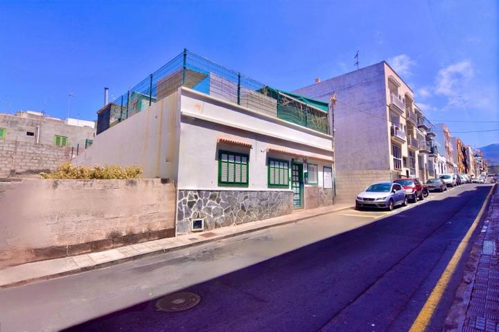 Casa En venta en Guía de Isora photo 0