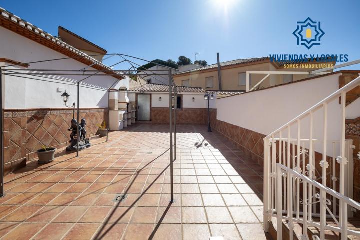 Casa unifamiliar en Huétor Vega photo 0