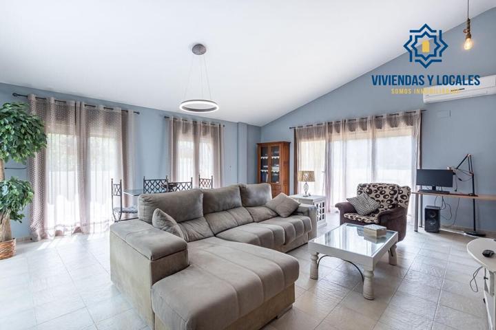 EXCLUSIVIDAD, ESPACIO Y LUJO EN CORTIJO DE SAN JAVIER – ¡UN CHALET ÚNICO! photo 0