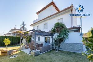 Chalet en Albolote photo 0
