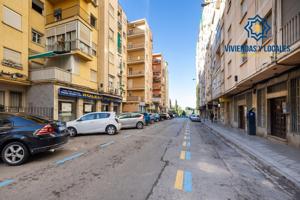 Presentamos un espectacular local comercial photo 0