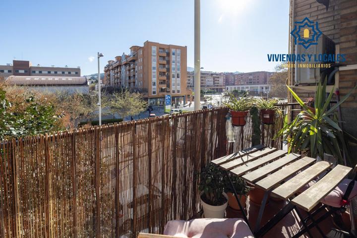 Maravilloso piso de 3 dormitorios con terraza en Avd Madrid photo 0