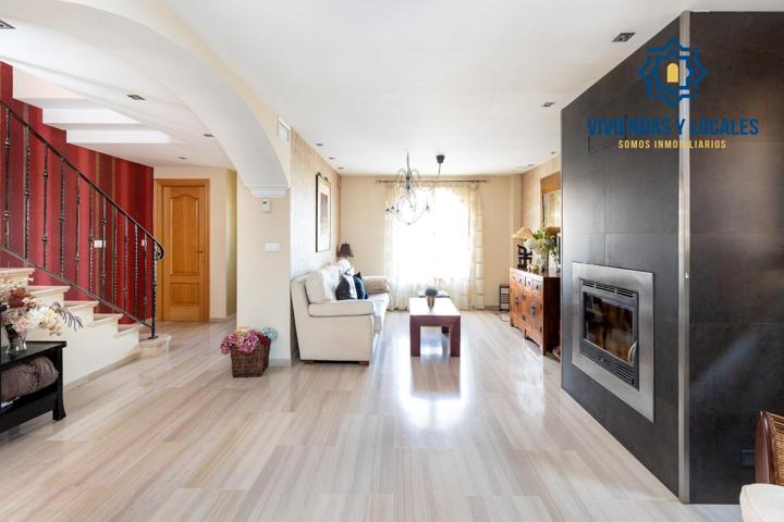SALE A LA VENTA UNA FANTASTICA VIVIENDA UNIFAMILIAR PAREADA photo 0