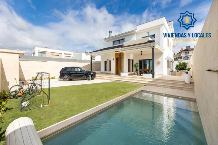 Increíble casa de lujo en Urbanización Monteluz photo 0