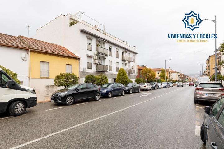 Venta de casa a reformar en Armilla (Granada) photo 0
