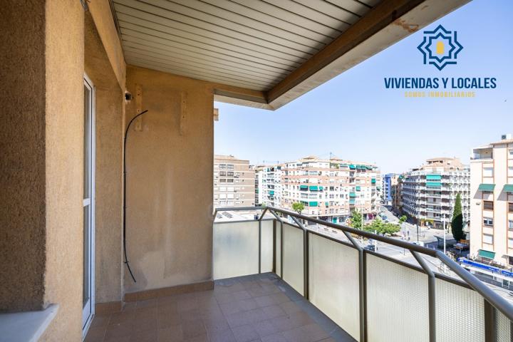 🏡 Amplio piso en Plaza Einstein – Ubicación excepcional en el centro de Granada photo 0