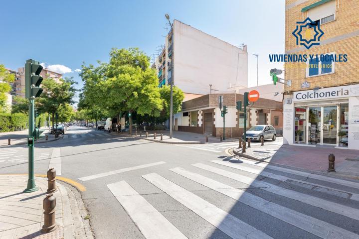Local + vivienda en Avda. Cadiz photo 0