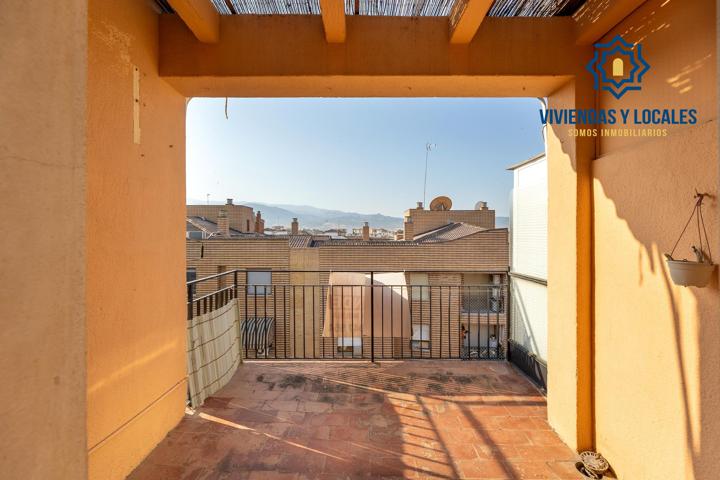 Ático con Terraza y Vistas en el Corazón de Granada – Barrio Figares photo 0