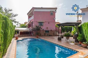 ¡🏡 Vive la tranquilidad con espacio en este impresionante chalet pareado en el Ventorrillo, Cullar Vega photo 0
