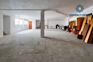 Oficina ideal para despacho profesional o cambio a vivienda en edificio de alta representatividad. Plaza Duque Mandas, Alhama photo 0