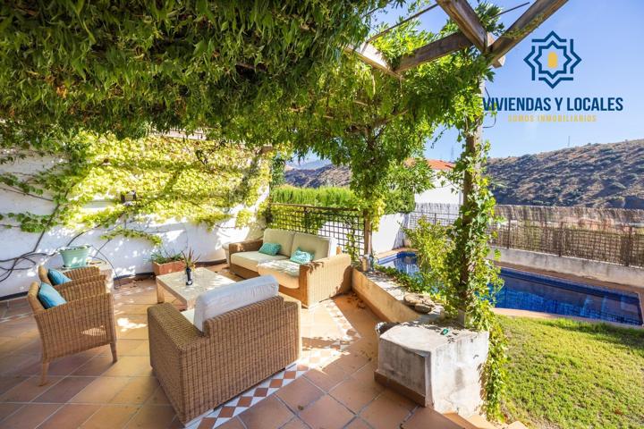 Chalet independiente en Acceso a la Alhambra. photo 0