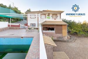 CHALET CON PISCINA Y DOS APARTAMENTOS EN COGOLLOS VEGA (GRANADA) photo 0