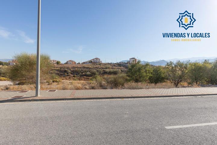 Parcela en llano en mitad del campo de Golf de Otura photo 0