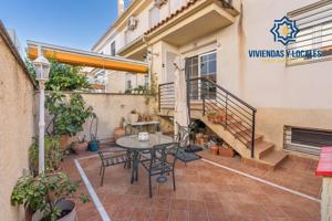 ADOSADO JUNTO AL CENTRO COMERCIAL NEVADA photo 0