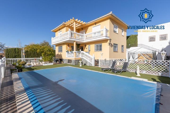 ¡MAGNIFICO CHALET INDEPENDIENTE CON CALIDADES ESPECTACULARES Y PISCINA PRIVADA EN GOJAR! photo 0