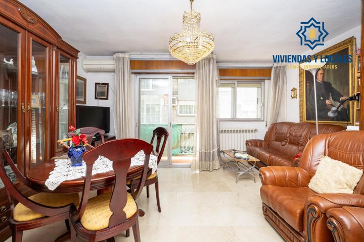 Piso de 3 dormitorios en venta en el corazón de Granada – Zona Alhamar - Calle Veracruz photo 0