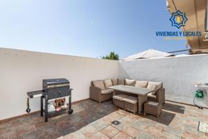 ¡Tu casa ideal te espera en Los Ogíjares! Tranquilidad, vistas y espacio para toda la familia photo 0