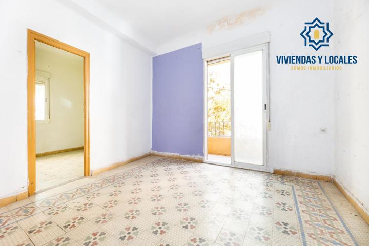 VENTA DE PISO A REFORMAR EN EL CENTRO DE GRANADA (ZONA ALHAMAR) photo 0