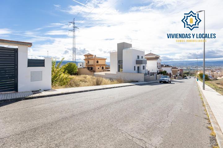 TERRENO A LA VENTA EN PELIGROS photo 0