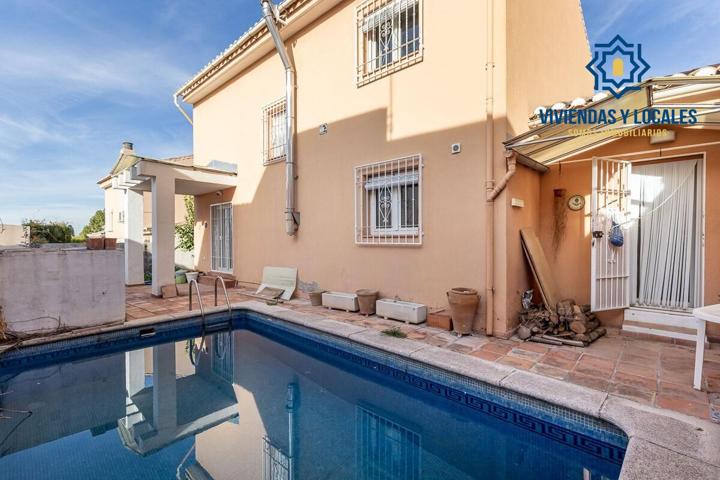 ¡OPORTUNIDAD ÚNICA! Casa con Garaje, Zonas Comunes y Piscina en Jun, Vega de Granada photo 0