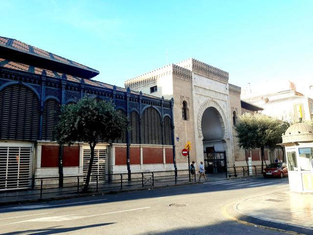 OPORTUNIDAD. Gran piso 4 dormitorios en el centro de Málaga photo 0