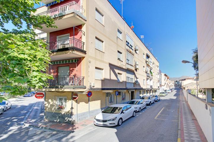 Inmobiliaria gracía Delgado, vende piso en Magnifica zona del Instituto Iliberis!!!!!!!!!!!! photo 0