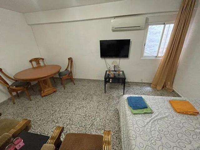 Piso en Carolinas Bajas photo 0