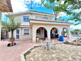 Unifamiliar Separadas En venta en Baiona Alta, San Vicente Del Raspeig photo 0